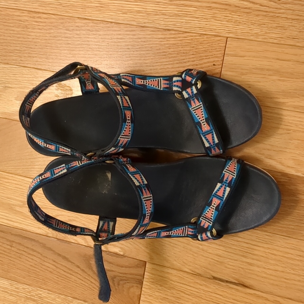 Stylish Blue Patterned Women's Sandals